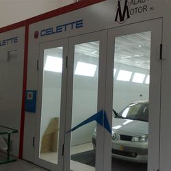 Valauto Motor puerta del taller